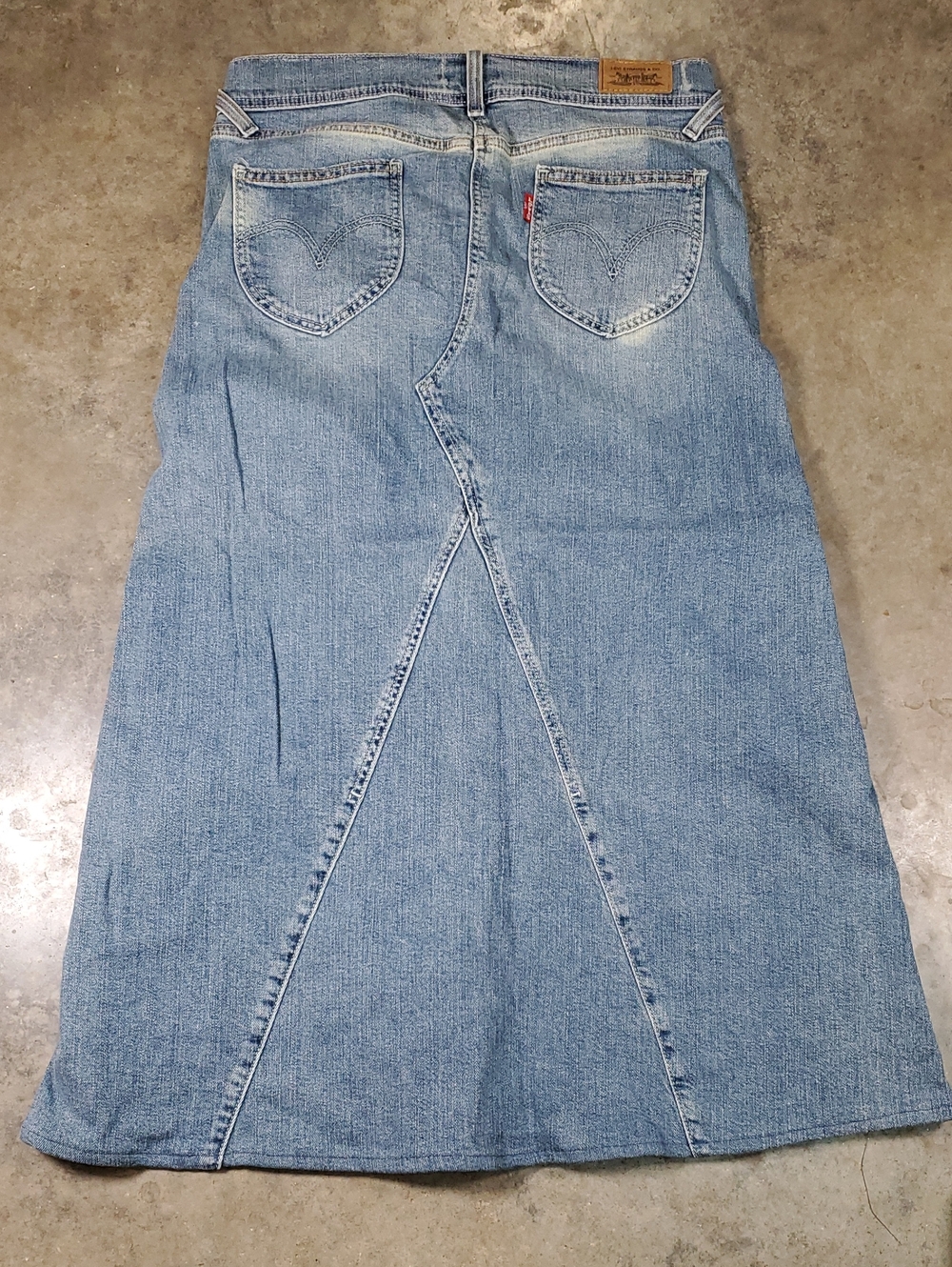 VTG Levi's Long Iconic Maxi Light Blue Denim Jean Flare Skirt Women's Size 9 Jr